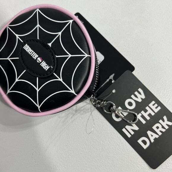 Monster High Skullette Spiderweb Coin Purse Glow In The Dark Round Pink Gem New - Picture 6 of 7